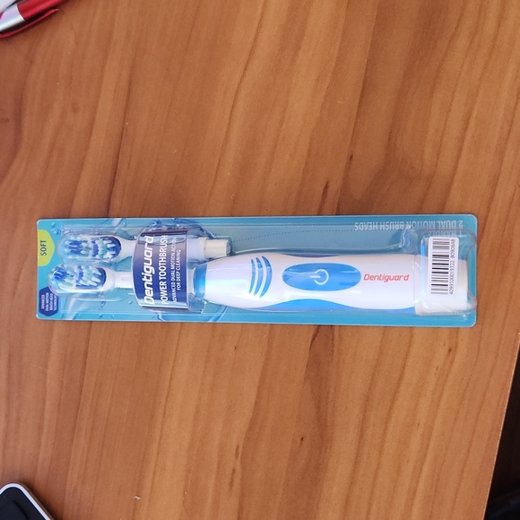 Battery operated toothbrush - Picture 1 of 4
